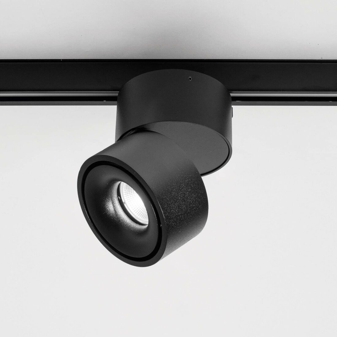 Egger Clippo LED lištová bodovka dim-to-warm černá