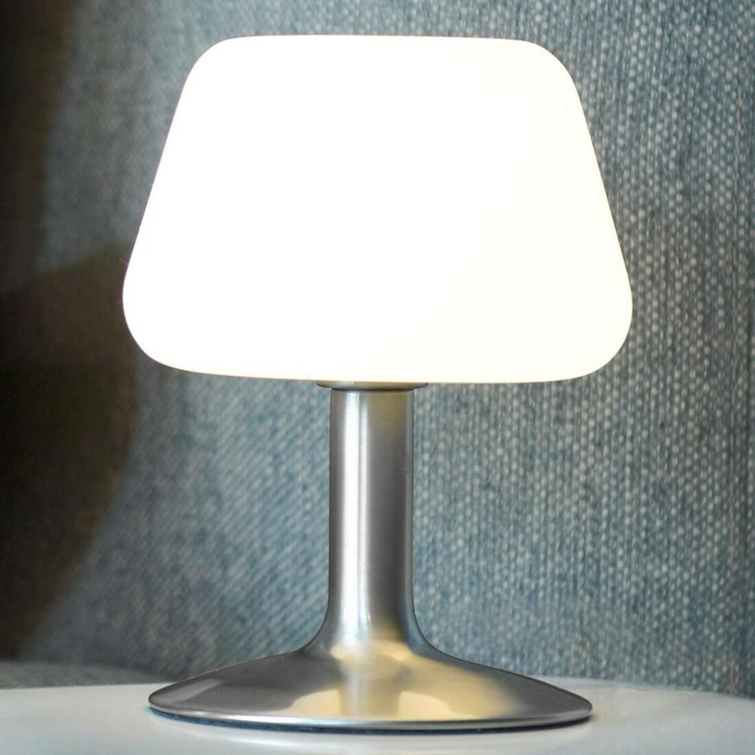 Malá LED stolní lampa Till dotykový stmívač