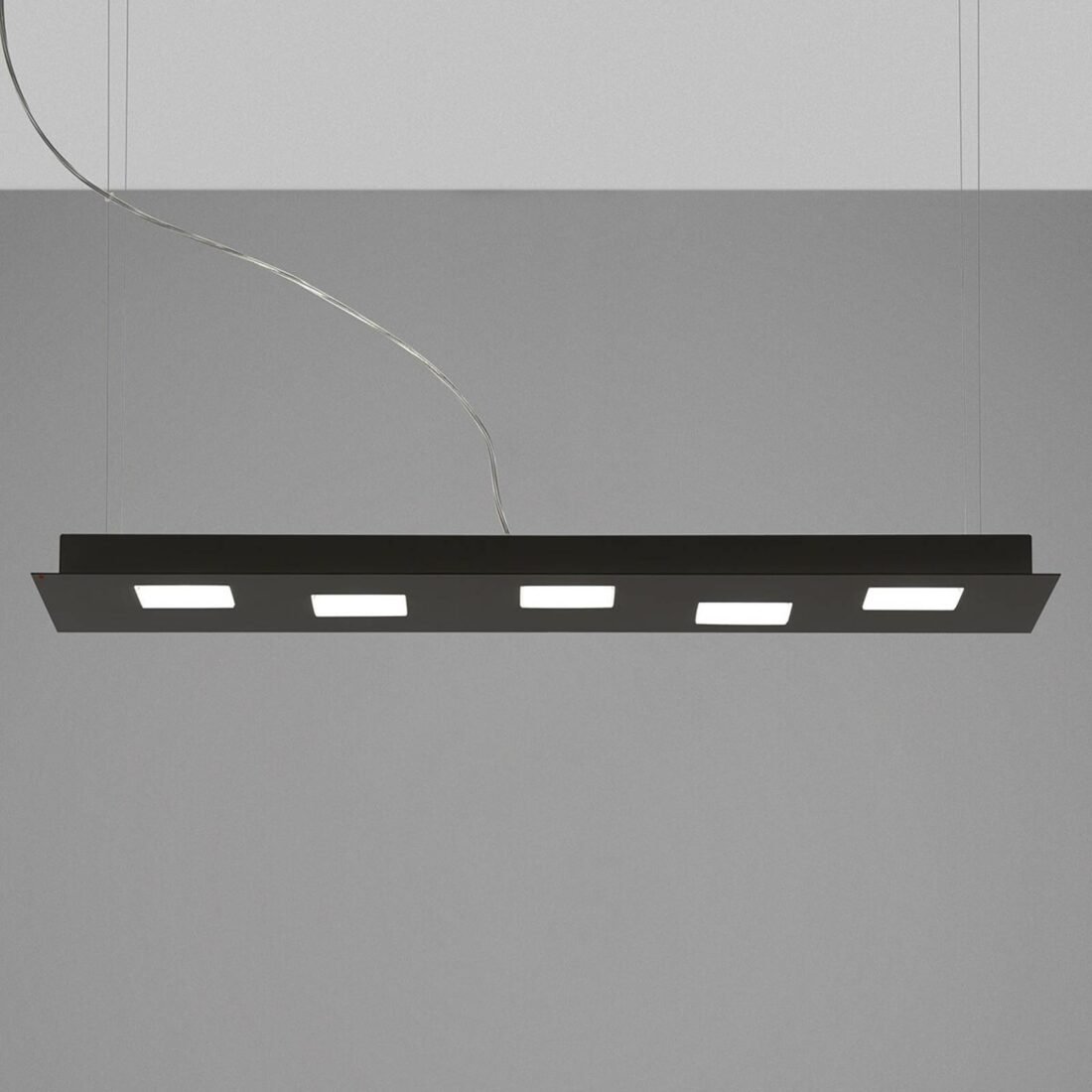 Fabbian Quarter - černé závěsné světlo LED 5zdr