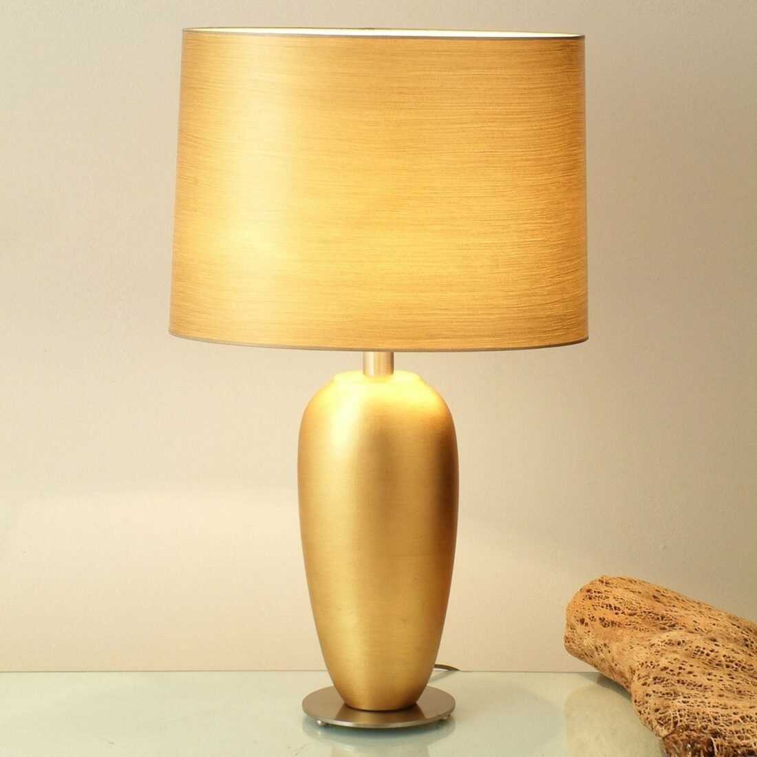 Klasická stolní lampa EPSILON zlatá